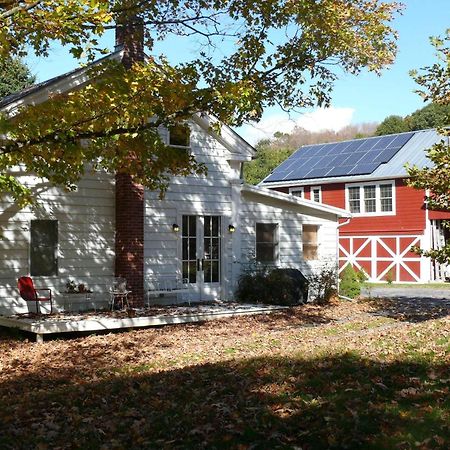The Farmhouse Suite At Barn & Bike Red Hook Eksteriør bilde